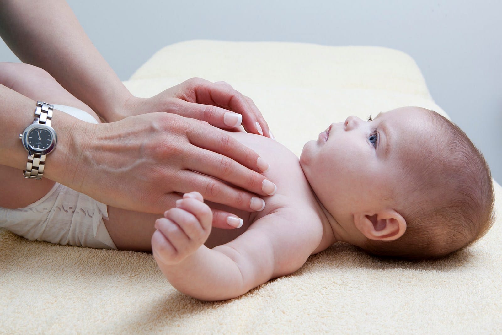 Sfeerbeeld bij de Shantala babymassage